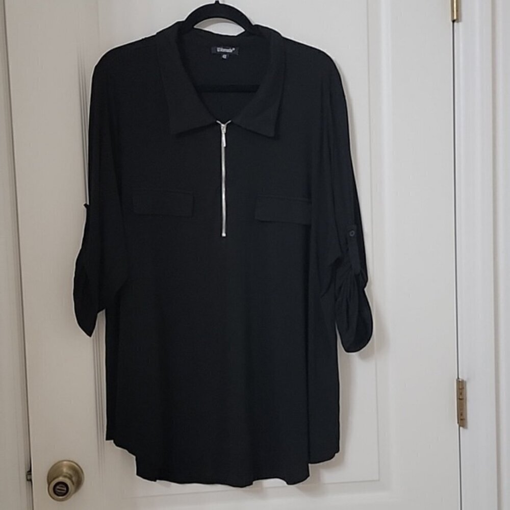 U.Vomade Size 4X Black 1/2 Zip Front Roll Tab Sleeve Blouse, Exc. Used Condition